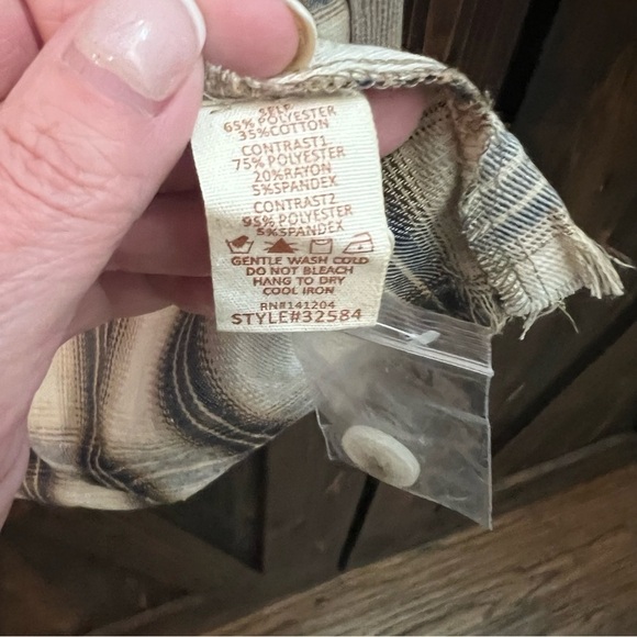 NWT Hem & Thread Plaid Shirt/Jacket - Size Small - Picture 5 of 6